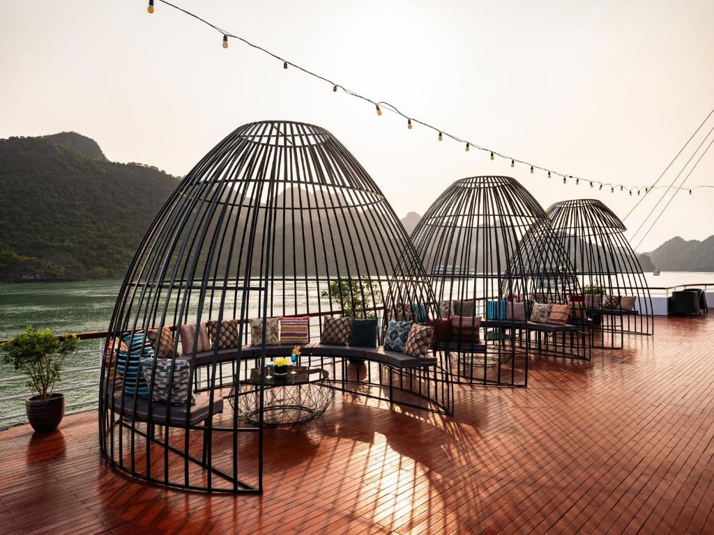 هتل آکوا آف د سیز کروز